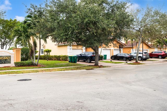 5722 Tuscany Terrace, Tamarac, FL 33321