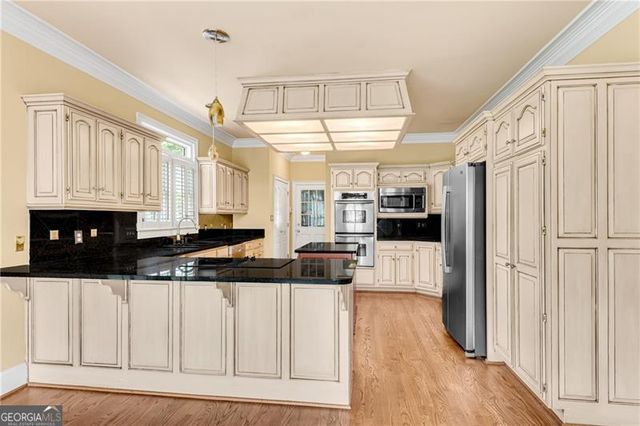 1006 Quaker Ridge Way, Johns Creek, GA 30097