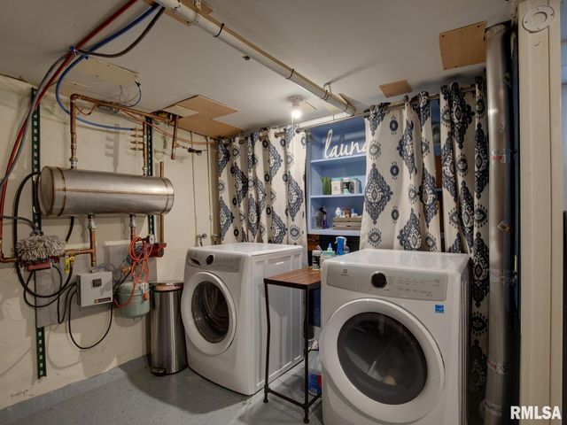 1235 N 8TH Street, Quincy, IL 62301