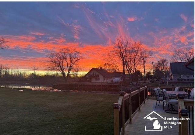 35342 Lake Drive, Brownstown, MI 48173