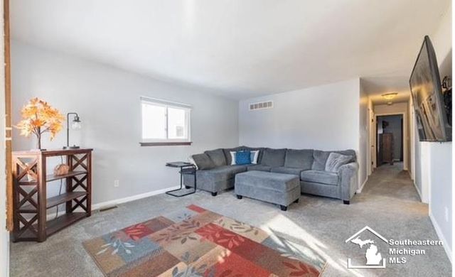 35342 Lake Drive, Brownstown, MI 48173