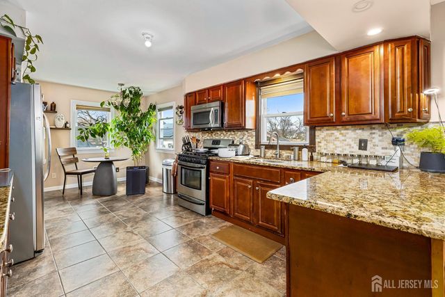 165 Macarthur Avenue, Sayreville, NJ 08872