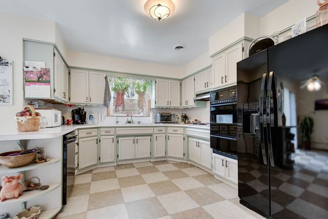 4117 W 91st Place, Oak Lawn, IL 60453