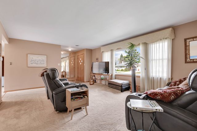 4117 W 91st Place, Oak Lawn, IL 60453