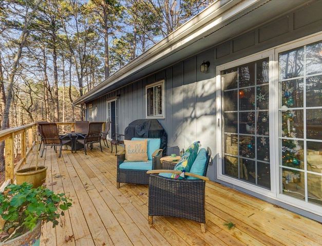 3 Valls Circle, Hot Springs Village, AR 71909