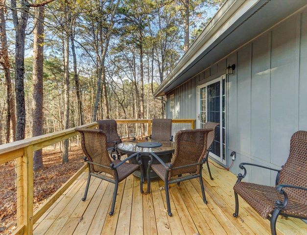 3 Valls Circle, Hot Springs Village, AR 71909