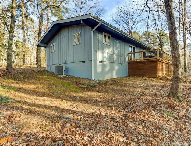 3 Valls Circle, Hot Springs Village, AR 71909