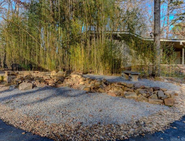 3 Valls Circle, Hot Springs Village, AR 71909