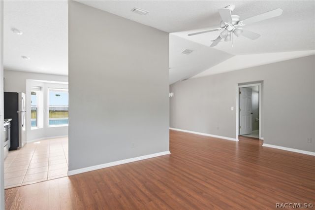 2658 W Fairtree Lane, Citrus Springs, FL 34434