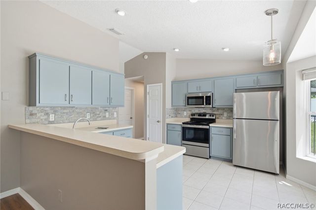 2658 W Fairtree Lane, Citrus Springs, FL 34434