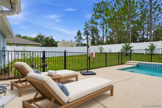 2658 W Fairtree Lane, Citrus Springs, FL 34434