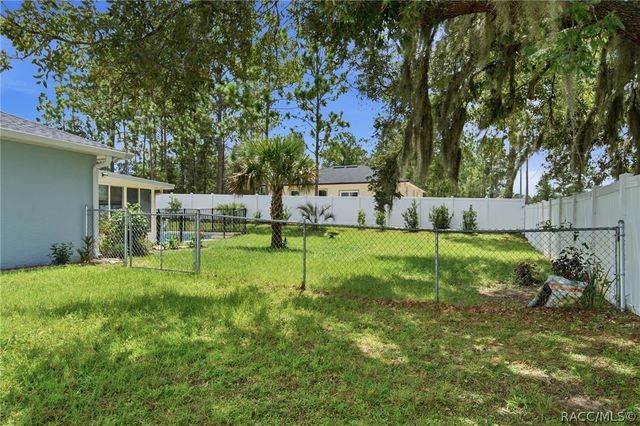 2658 W Fairtree Lane, Citrus Springs, FL 34434