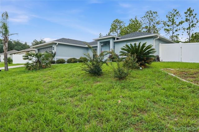 2658 W Fairtree Lane, Citrus Springs, FL 34434
