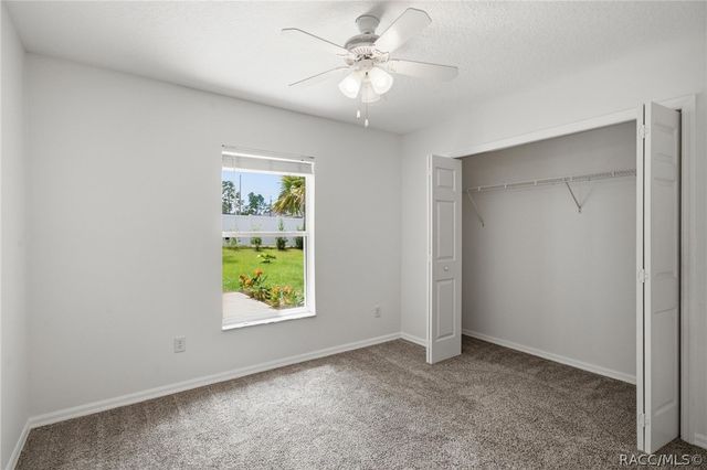 2658 W Fairtree Lane, Citrus Springs, FL 34434