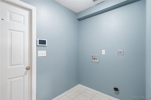 2658 W Fairtree Lane, Citrus Springs, FL 34434