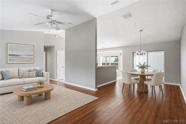 2658 W Fairtree Lane, Citrus Springs, FL 34434