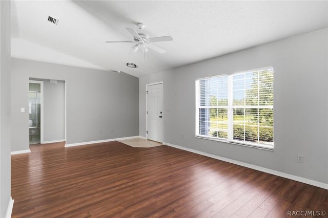 2658 W Fairtree Lane, Citrus Springs, FL 34434