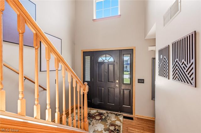 100 Laura Lane, Cortland, OH 44410