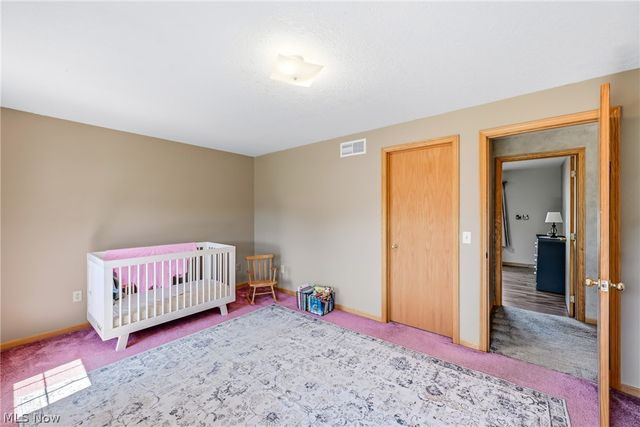 100 Laura Lane, Cortland, OH 44410