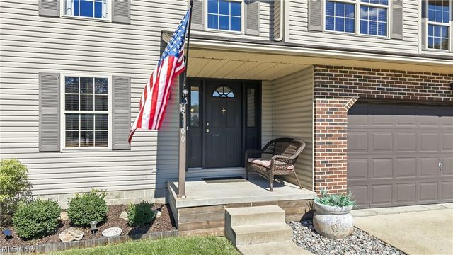100 Laura Lane, Cortland, OH 44410