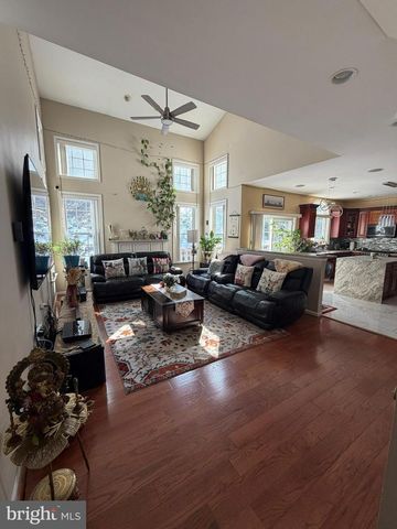 798 SOUTHWIND LN, Downingtown, PA 19335