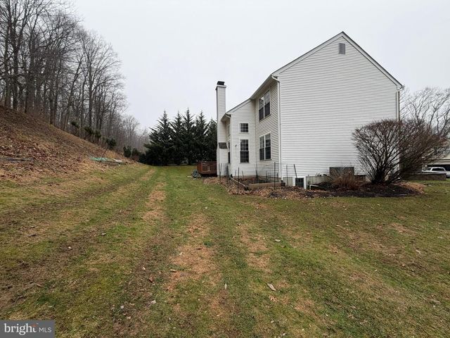 798 SOUTHWIND LN, Downingtown, PA 19335