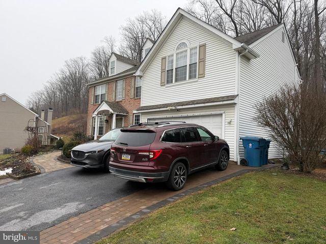 798 SOUTHWIND LN, Downingtown, PA 19335