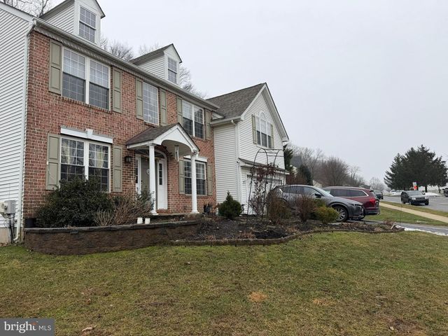 798 SOUTHWIND LN, Downingtown, PA 19335