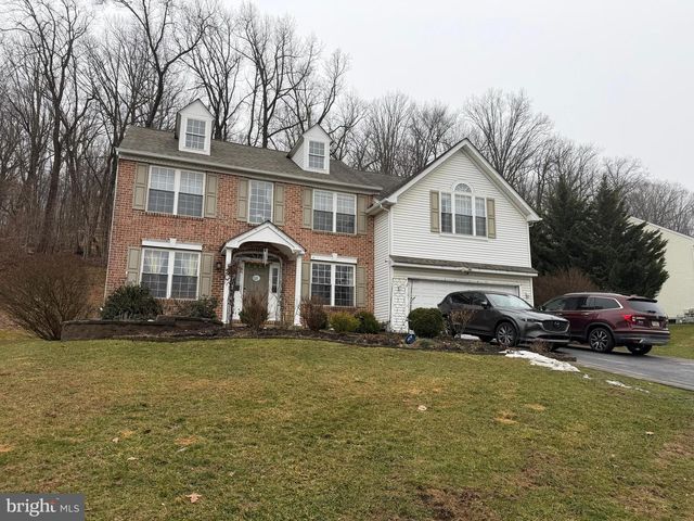 798 SOUTHWIND LN, Downingtown, PA 19335