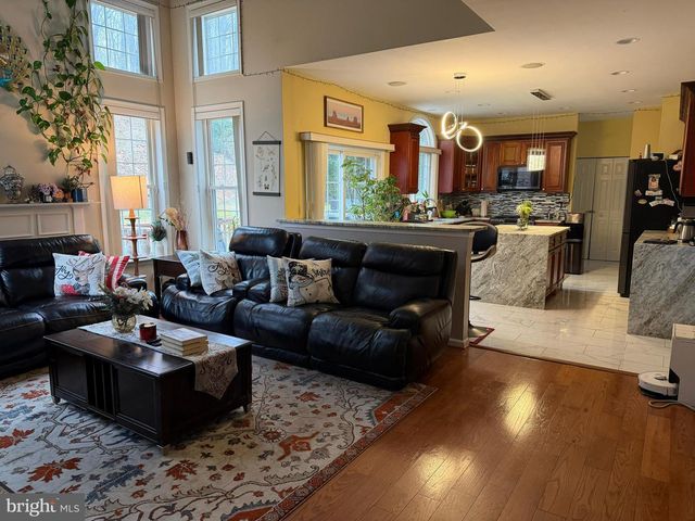 798 SOUTHWIND LN, Downingtown, PA 19335