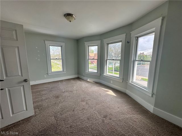 139 Scott Street NE, Warren, OH 44483