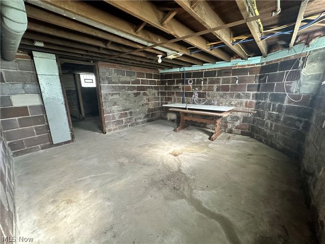 139 Scott Street NE, Warren, OH 44483