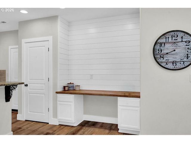 24969 PERKINS Rd, Veneta, OR 97487