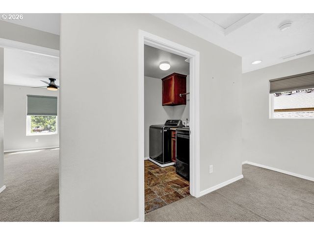 24969 PERKINS Rd, Veneta, OR 97487