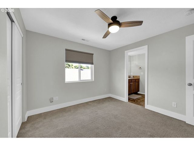 24969 PERKINS Rd, Veneta, OR 97487