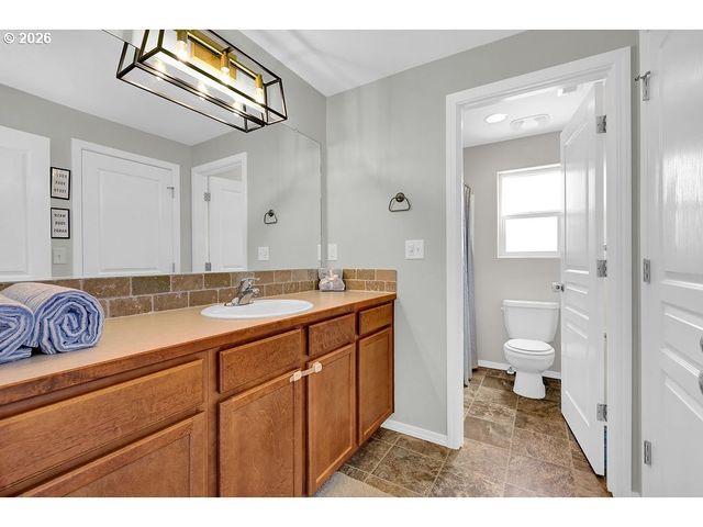 24969 PERKINS Rd, Veneta, OR 97487