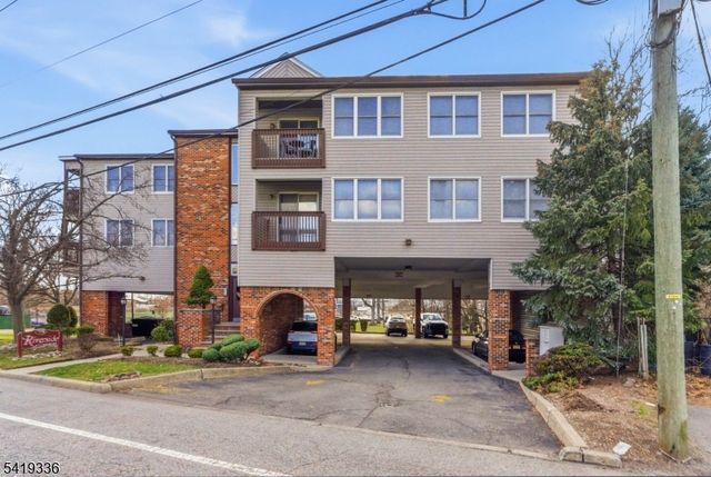 779 Riverside Ave 201, Lyndhurst Twp., NJ 07071
