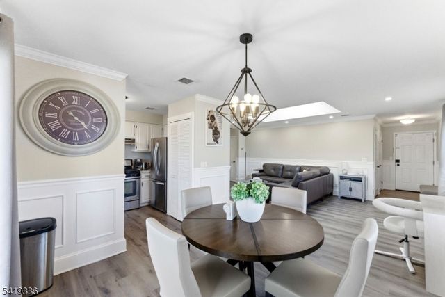 779 Riverside Ave 201, Lyndhurst Twp., NJ 07071