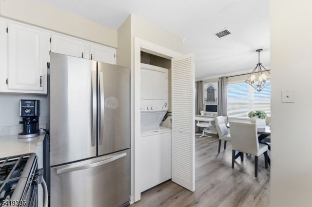 779 Riverside Ave 201, Lyndhurst Twp., NJ 07071