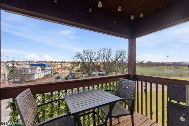 779 Riverside Ave 201, Lyndhurst Twp., NJ 07071