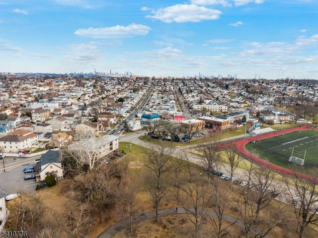 779 Riverside Ave 201, Lyndhurst Twp., NJ 07071