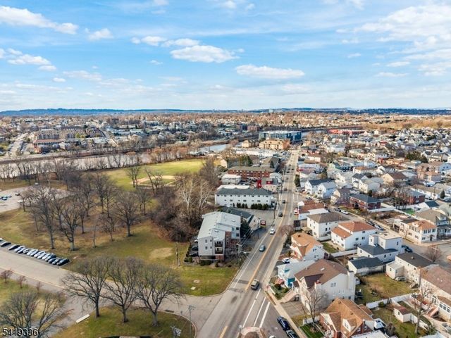 779 Riverside Ave 201, Lyndhurst Twp., NJ 07071