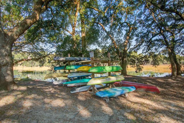 1402 Camp Road Apt 16f, Charleston, SC 29412