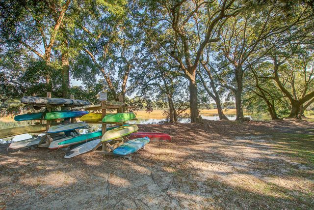 1402 Camp Road Apt 16f, Charleston, SC 29412