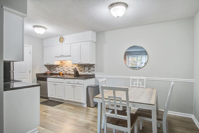 1402 Camp Road Apt 16f, Charleston, SC 29412