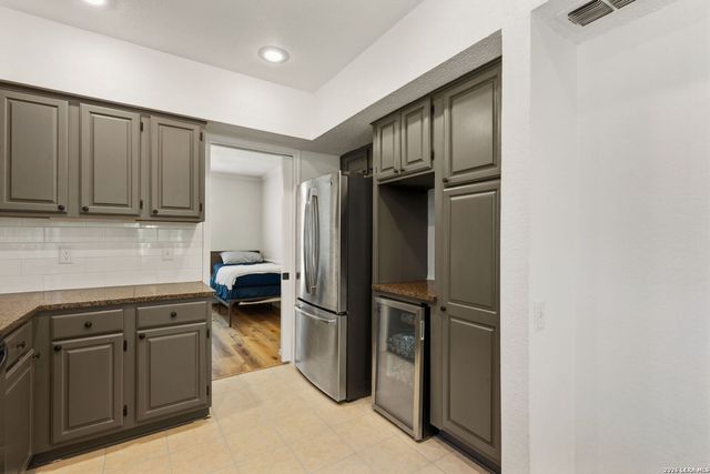 25107 Summit Cv, San Antonio, TX 78258