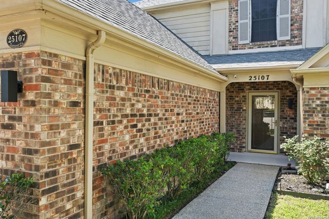 25107 Summit Cv, San Antonio, TX 78258