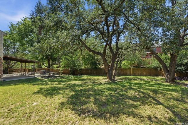 25107 Summit Cv, San Antonio, TX 78258