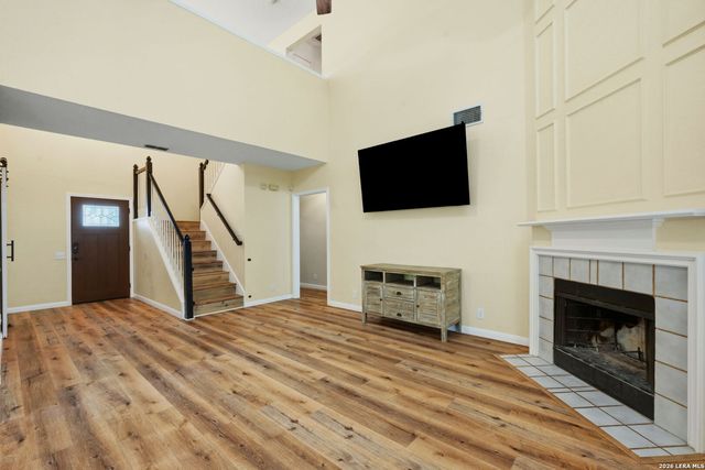 25107 Summit Cv, San Antonio, TX 78258