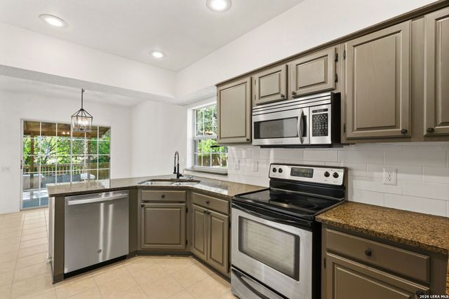 25107 Summit Cv, San Antonio, TX 78258